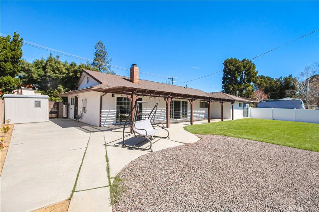 Image 31 of property listing at 20800 Chatsworth, Chatsworth, CA 91311