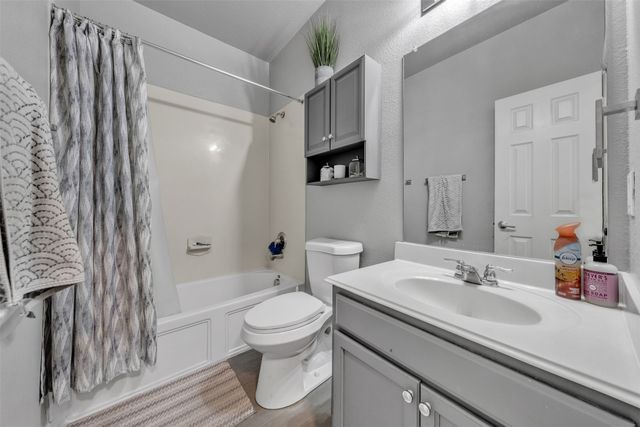 815 Bastrop Drive, Arlington, TX 76002