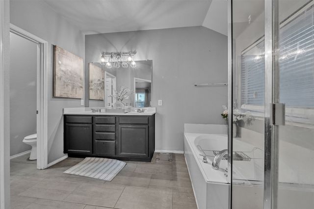 815 Bastrop Drive, Arlington, TX 76002