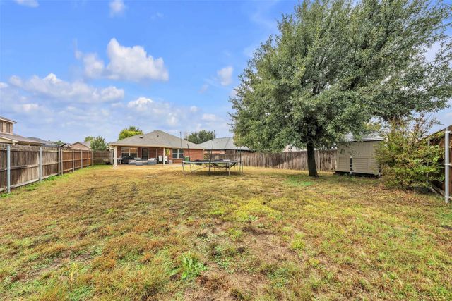 815 Bastrop Drive, Arlington, TX 76002