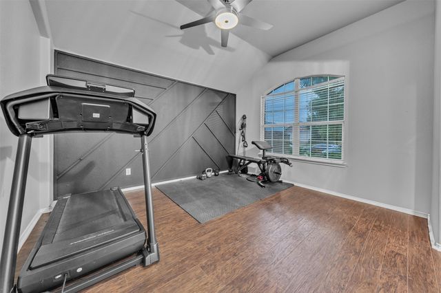 815 Bastrop Drive, Arlington, TX 76002