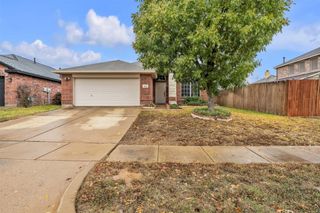 815 Bastrop Drive, Arlington, TX 76002