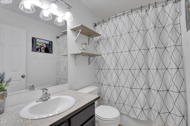 2615 E KNAPP CIR, Post Falls, ID 83854
