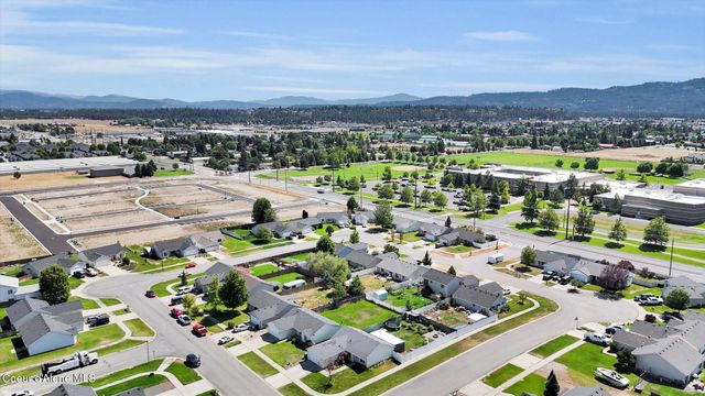 2615 E KNAPP CIR, Post Falls, ID 83854