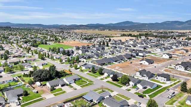 2615 E KNAPP CIR, Post Falls, ID 83854
