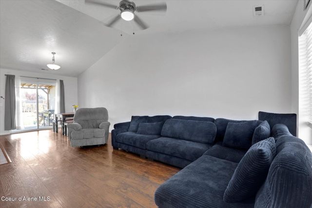 2615 E KNAPP CIR, Post Falls, ID 83854