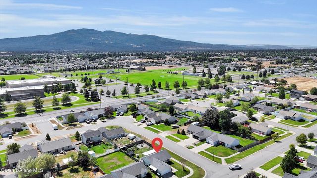 2615 E KNAPP CIR, Post Falls, ID 83854