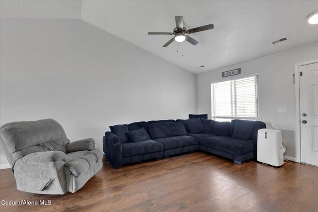 2615 E KNAPP CIR, Post Falls, ID 83854