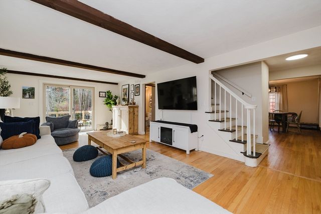 26 Short St, Easton, MA 02375