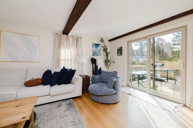 26 Short St, Easton, MA 02375