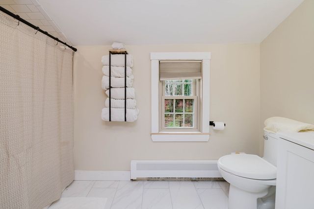 26 Short St, Easton, MA 02375