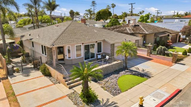 3634 Crown Point Dr, San Diego, CA 92109