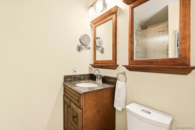 3634 Crown Point Dr, San Diego, CA 92109