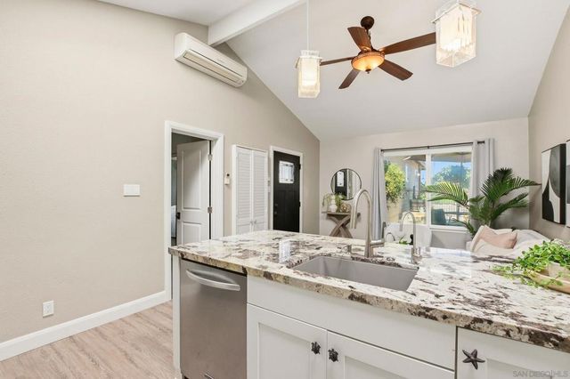 3634 Crown Point Dr, San Diego, CA 92109