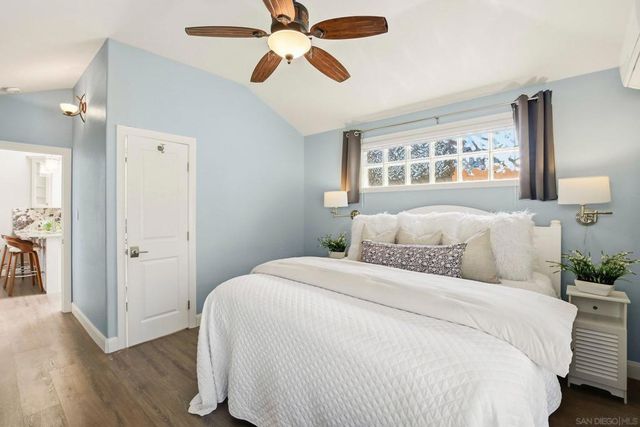 3634 Crown Point Dr, San Diego, CA 92109
