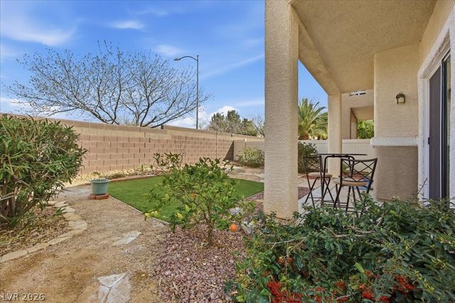 2502 Crafty Clint Lane, Henderson, NV 89002