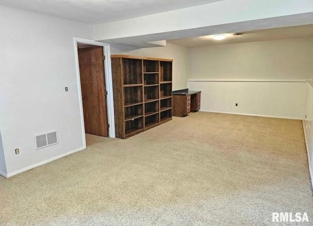 307-309 W CLARA Avenue, Peoria, IL 61614