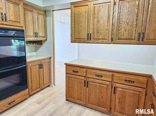 307-309 W CLARA Avenue, Peoria, IL 61614