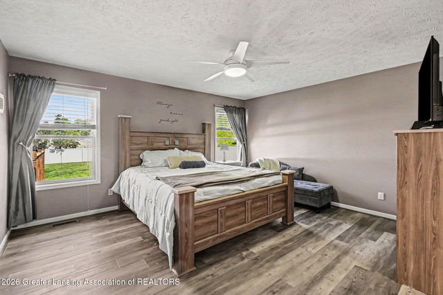 1812 Schoolhouse Road, Lansing, MI 48917