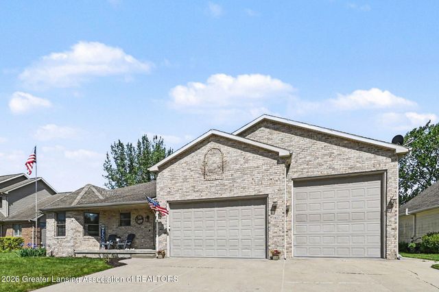 1812 Schoolhouse Road, Lansing, MI 48917