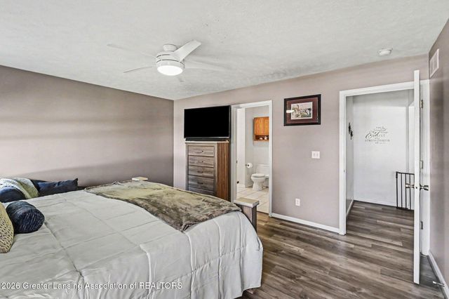 1812 Schoolhouse Road, Lansing, MI 48917