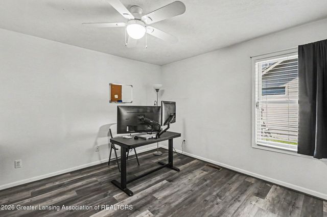 1812 Schoolhouse Road, Lansing, MI 48917