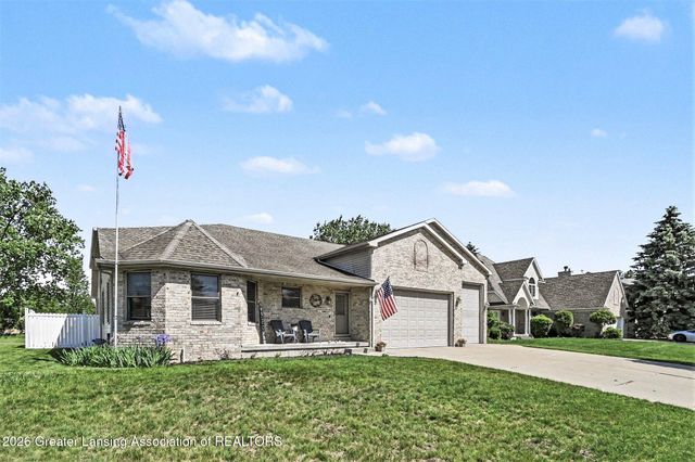 1812 Schoolhouse Road, Lansing, MI 48917