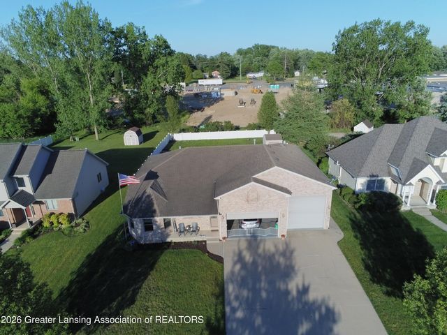 1812 Schoolhouse Road, Lansing, MI 48917