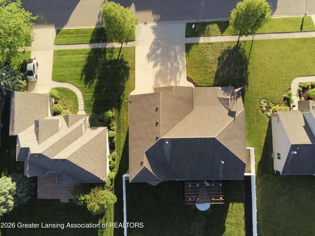 1812 Schoolhouse Road, Lansing, MI 48917