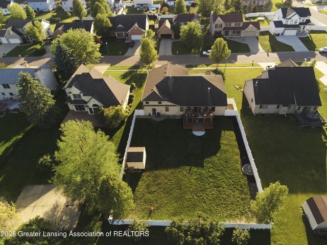 1812 Schoolhouse Road, Lansing, MI 48917