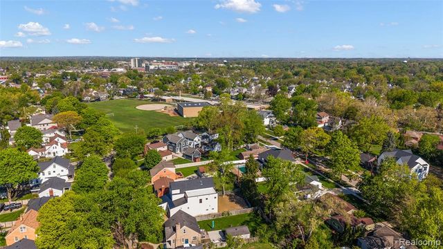 1845 Humphrey Avenue, Birmingham, MI 48009