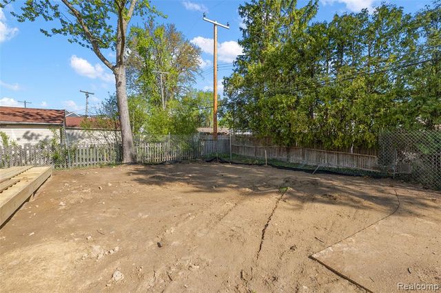 1845 Humphrey Avenue, Birmingham, MI 48009