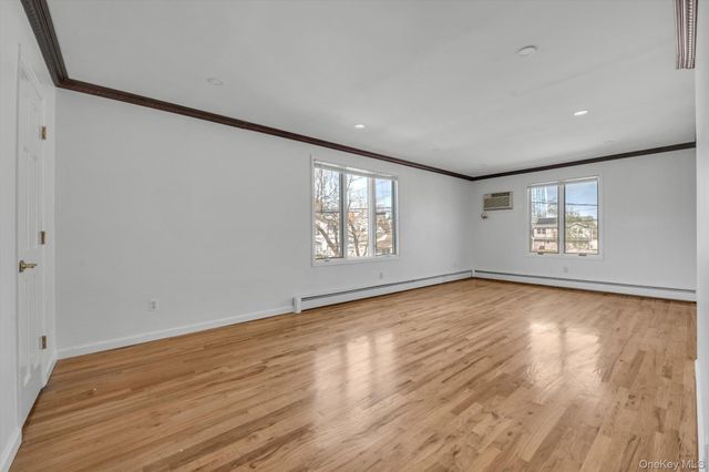 21 Bird Lane, Hicksville, NY 11801