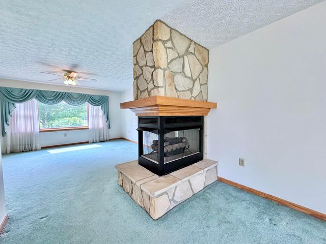 11333 Campbell Road, Mount Vernon, OH 43050