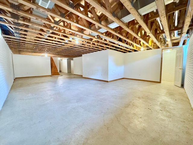 11333 Campbell Road, Mount Vernon, OH 43050