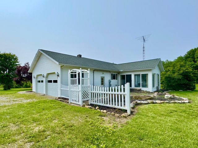 11333 Campbell Road, Mount Vernon, OH 43050
