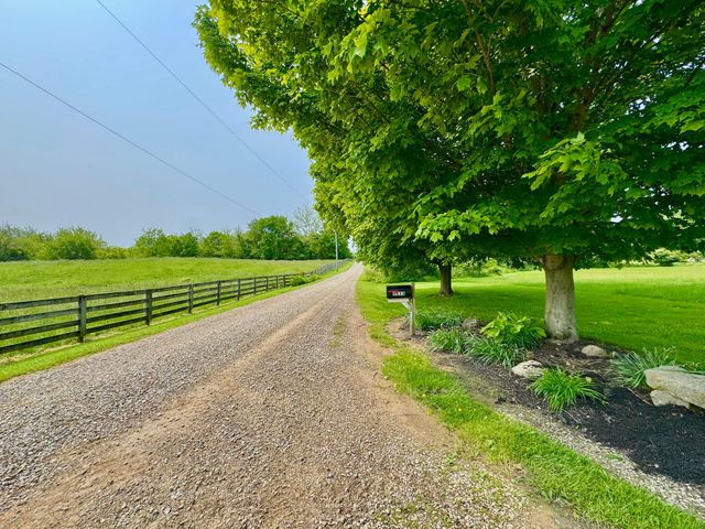 11333 Campbell Road, Mount Vernon, OH 43050