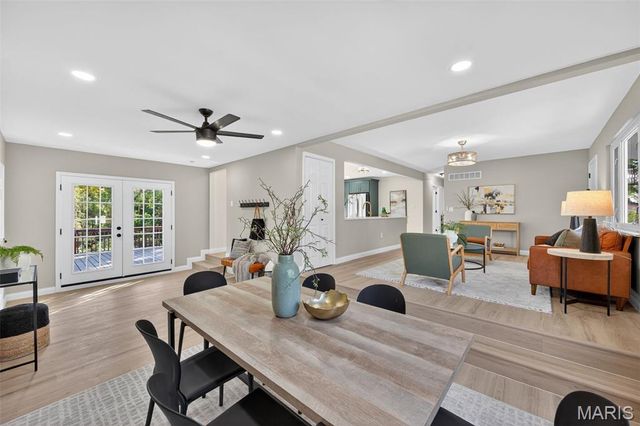 2907 Lyme Street, St Charles, MO 63301