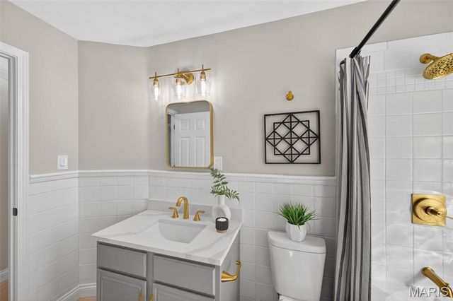 2907 Lyme Street, St Charles, MO 63301