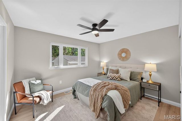 2907 Lyme Street, St Charles, MO 63301