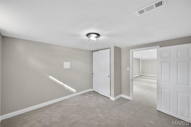 2907 Lyme Street, St Charles, MO 63301