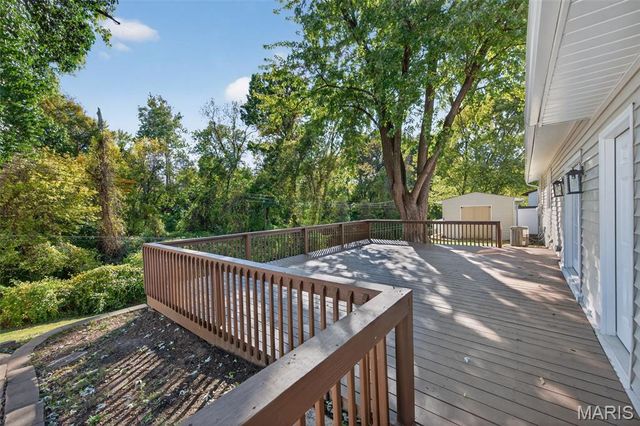 2907 Lyme Street, St Charles, MO 63301