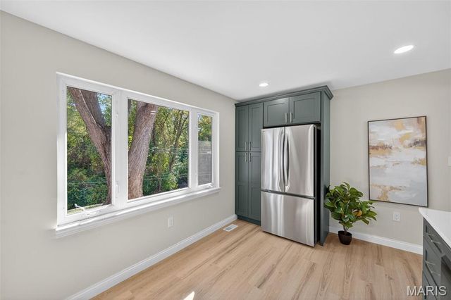 2907 Lyme Street, St Charles, MO 63301