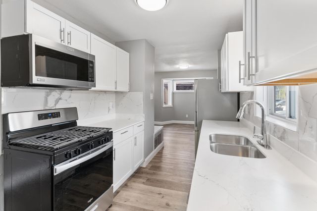 2443 Elliot Avenue, Minneapolis, MN 55404