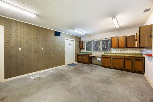 22 Sally Port Rd, Hilton Head Island, SC 29928