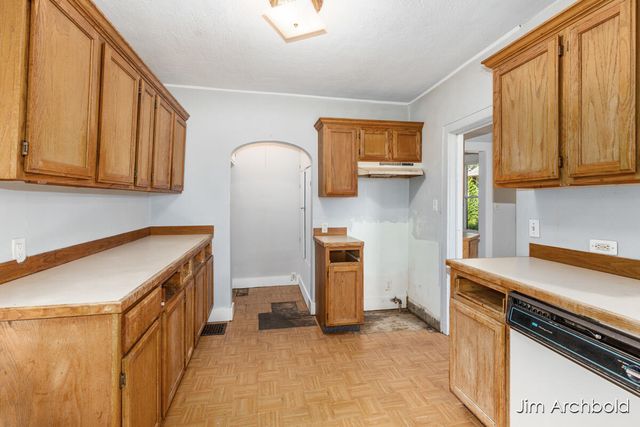 816 Jennette Avenue Nw, City Of Grand Rapids, MI 49504