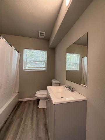 1002 Vernon Dr, Corpus Christi, TX 78407