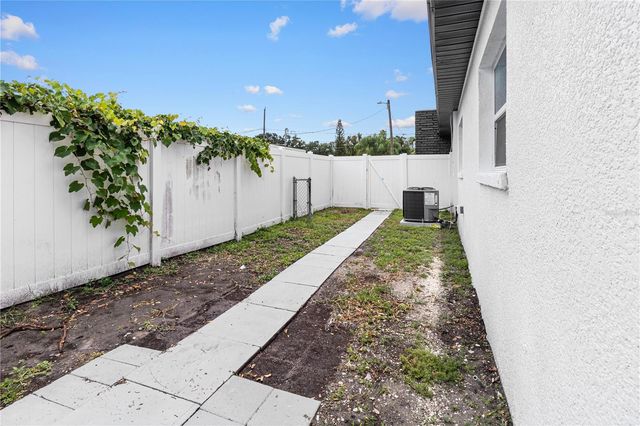 2917 W CLIFTON STREET, Tampa, FL 33614