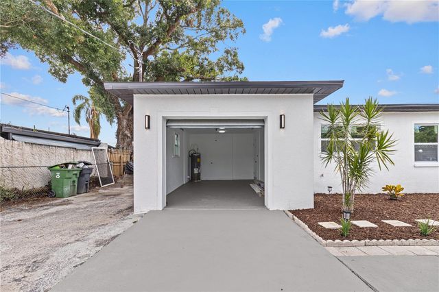 2917 W CLIFTON STREET, Tampa, FL 33614