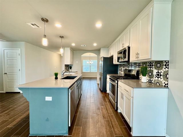 6615 S 18th Place, Broken Arrow, OK 74011